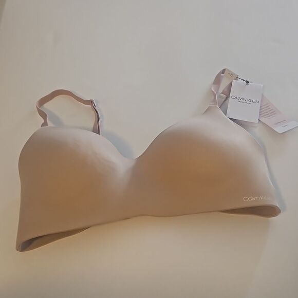 CALVIN KLEIN LIQUID TOUCH BRA NEW - Picture 1 of 5